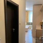 Двустаен апартамент с гледка море в комплекс ”Вила Дали”, Свети Влас